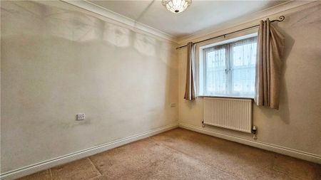 Parkside Place, Staines-upon-Thames, Surrey, TW18 2QZ - Photo 5
