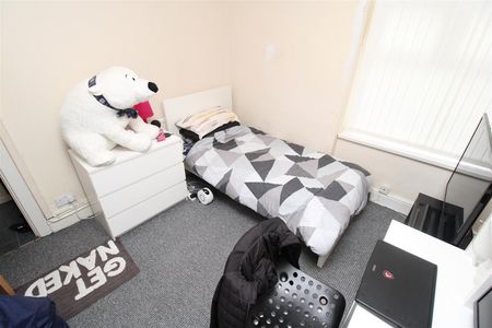 Room For Rent Hilda Street, Pontypridd - Photo 5