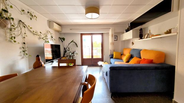 2-bedroom apartment for rent in Cabanyal-Canyamelar - Photo 1