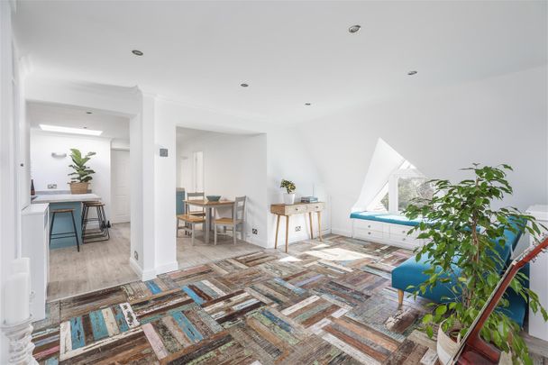 3 Bedroom Apartment - Photo 1