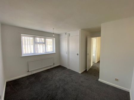3 bedroom end of terrace house to rent - Photo 5