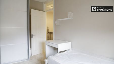 Bed for rent in 4-bedroom house in Stoneybatter, Dublin - Photo 3