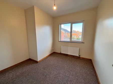 21 Old Forde Gardens, Whitehead, Carrickfergus, BT38 9XZ - Photo 4