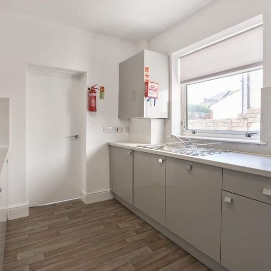 Room in a Shared House, Berkeley Road, BS16 - Photo 1