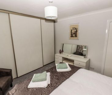 3 bedroom detached house to rent - Photo 4