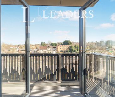 2 bedroom apartment to rent Marketfield Way, Redhill, Surrey, RH1 - Photo 4