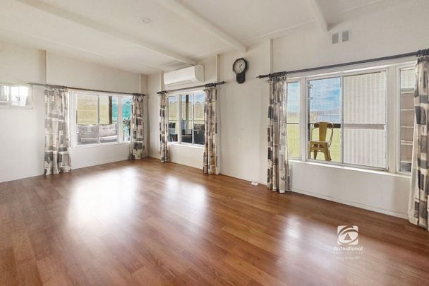 RURAL RETREAT - BILLS INCLUDED - Photo 1