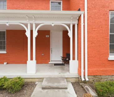 For Lease - 1982 Barber House Lane, Mississauga, Ontario - Photo 4