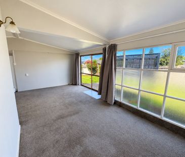 46 Blanes Road, Weymouth, Auckland - Photo 3