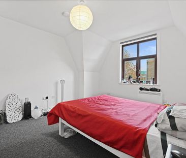 4 bedroom apartment to rent - Photo 4