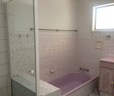 Generous Family Living with Rumpus, Patio & Side Access - Photo 2