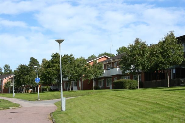 Klövervägen 10 A - Foto 1