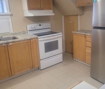 For Lease - 187 Septonne Avenue, Newmarket, Ontario - Photo 4
