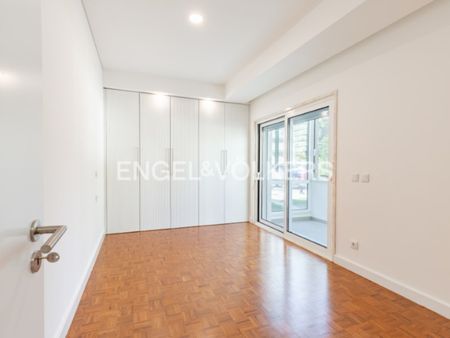 Apartamento T4 em Lisboa - Photo 3