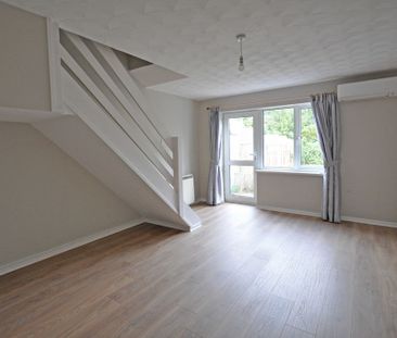 St Davids Crescent, Newport - Photo 1