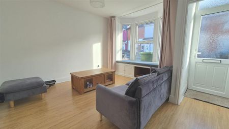 4 bedroom terraced house to rent - Photo 2