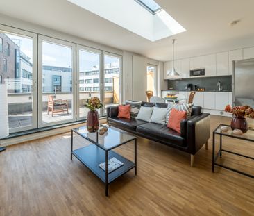 City-Residence: Loftartiges Apartment mit Dachterrasse nahe Europäi... - Photo 2