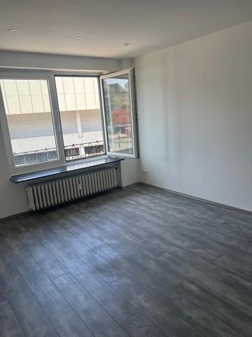 Erstbezug Kernsanierte 3-Zimmer-Wohnung mit 2 Bädern, Balkon - Photo 3