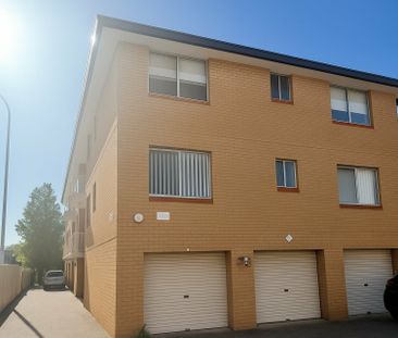 4/41 Cumberland Street, Cabramatta NSW - Photo 4