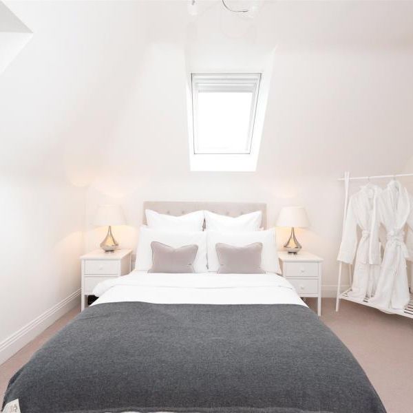 4 bedroom semi-detached house to rent - Photo 1