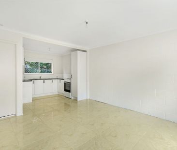 2 Bedroom Unit in Convenient Location - Photo 3