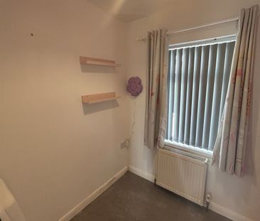 28 Silverstream Parade, Belfast, BT14 8GR - Photo 6