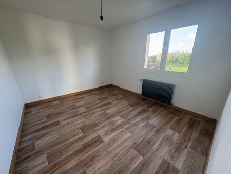 Location Maison 6 pièces 100m² MONTMORILLON 86500 - Photo 3