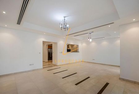 Ideal Location|Single row |Type B |Vastu compliant - Photo 2