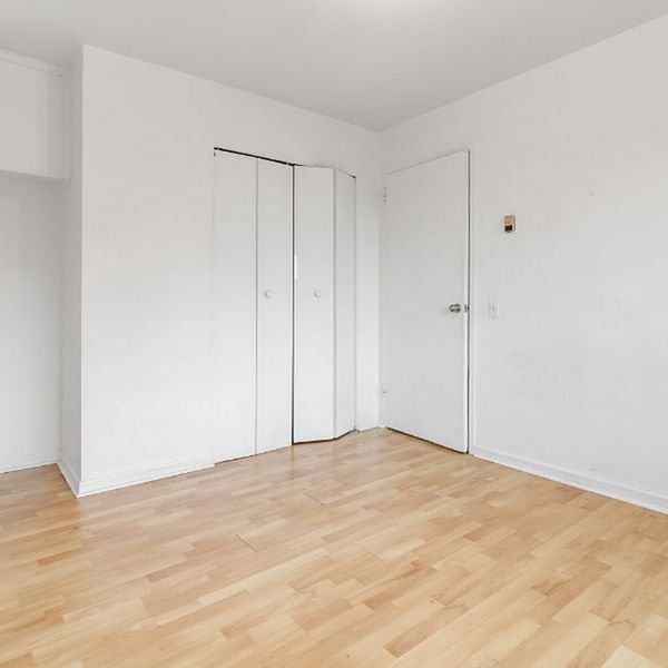Studio - Photo 1