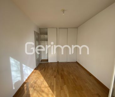 Location Appartement 4 pièces 79,88 m² - Photo 2