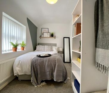 1 bedroom in a house share to rent - Photo 3