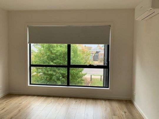 The perfect home in the heart of Craigieburn! - Photo 1