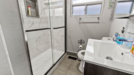 For Lease - 21 Thornbeck Drive, Toronto, Ontario - Photo 3