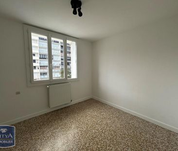 Location Appartement 4 pièces 66m² ECHIROLLES 38130 - Photo 2
