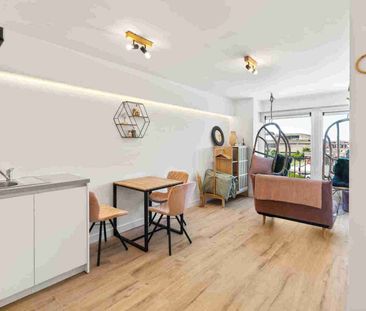 Trendy gemeubelde studio vlakbij het strand in Oostende. - Foto 1