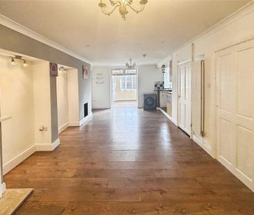 3 bedroom semi-detached house to rent - Photo 3