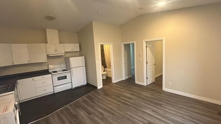 For Lease - 268 Talbot Street Unit# 2, St. Thomas, Ontario - Photo 4