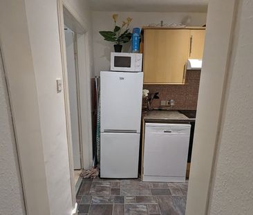 2 Bed Flat, Ormiston Terrace, EH12 - Photo 2