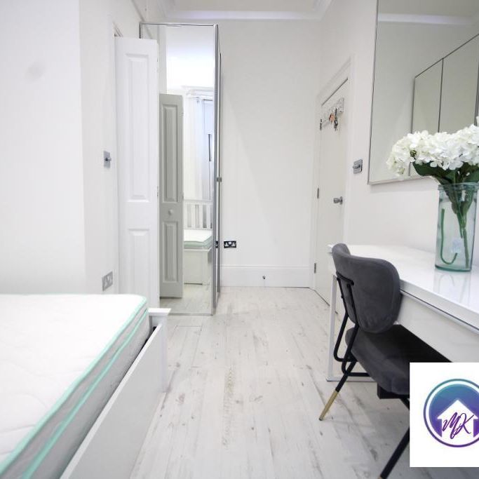 1 Bedroom Room in Flat Share To Rent - Photo 1