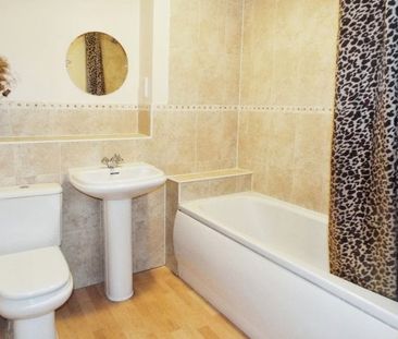 NEVENDON, BASILDON - Photo 2