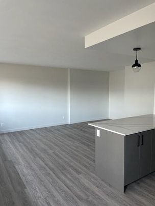 Perfect location & perfect apartments in Centretown! - Photo 1