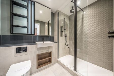 Astell Road, London, SE3 9EH - Photo 4