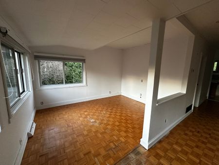 1219 40e Avenue, Laval (Fabreville), QC H7R - Photo 3