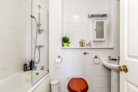 1 bedroom apartment to rent Meudon Court, Grove Road, Surbiton, KT6 - Photo 3