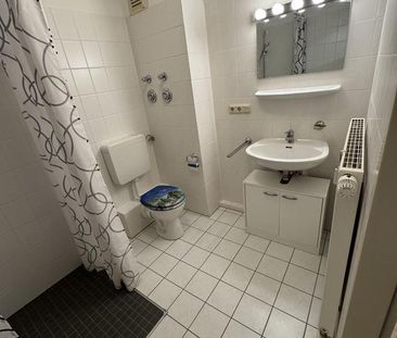 ...ab sofort 1-Zi-Wo.f.sol.berufst./Single/Stud. im 2.OG! - Photo 2