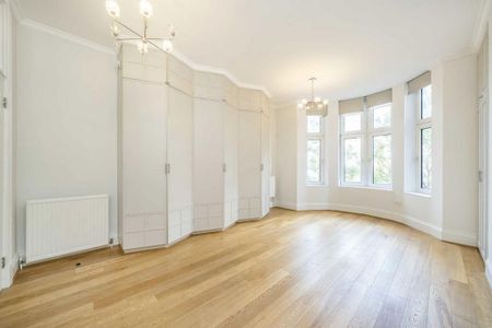 4 bedroom flat to rent - Photo 4