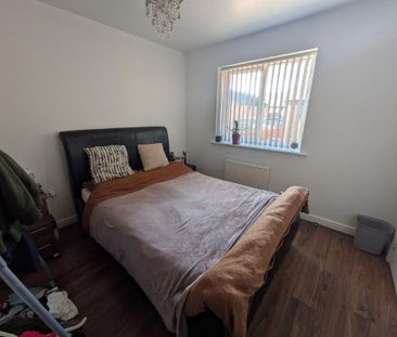 3 bedroom semi-detached house to rent - Photo 3