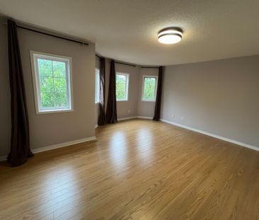 For Lease - 5 Steckley Street, Aurora, Ontario - Photo 5