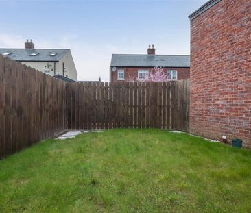 Breton Gardens, Lisburn, BT28 3YZ - Photo 5
