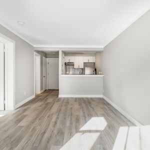 Large And Newly Renovated 1 Bedroom Apartment - 4615-4625 Bourret Avenue, Montréal - Photo 2